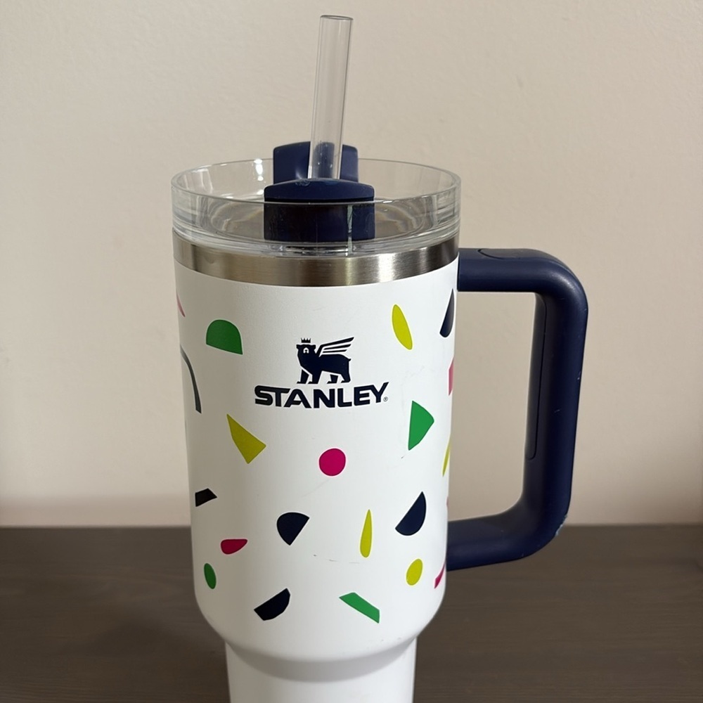 STANLEY Abstract Geos 40 oz Stainless Steel H2.0 Flowstate Quencher Tumbler - Picture 2 of 14